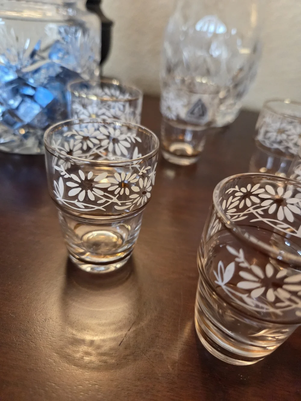 Mid Century Tchecover Of Belgium Daisy Stackable Cordial Glasses